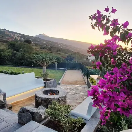 Sofia, Vistas Al Teide Y Al Mar بيت للعطل لا أوروتافا