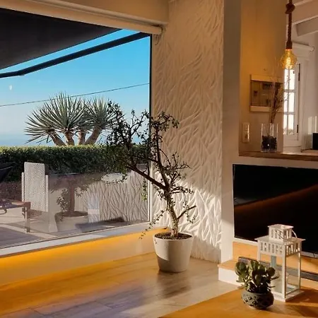 Sofia, Vistas Al Teide Y Al Mar