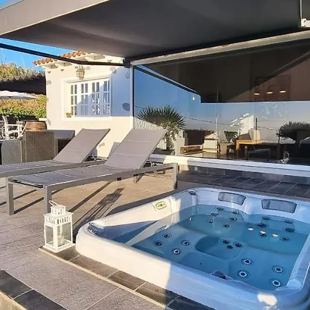 Sofia, Vistas Al Teide Y Al Mar *